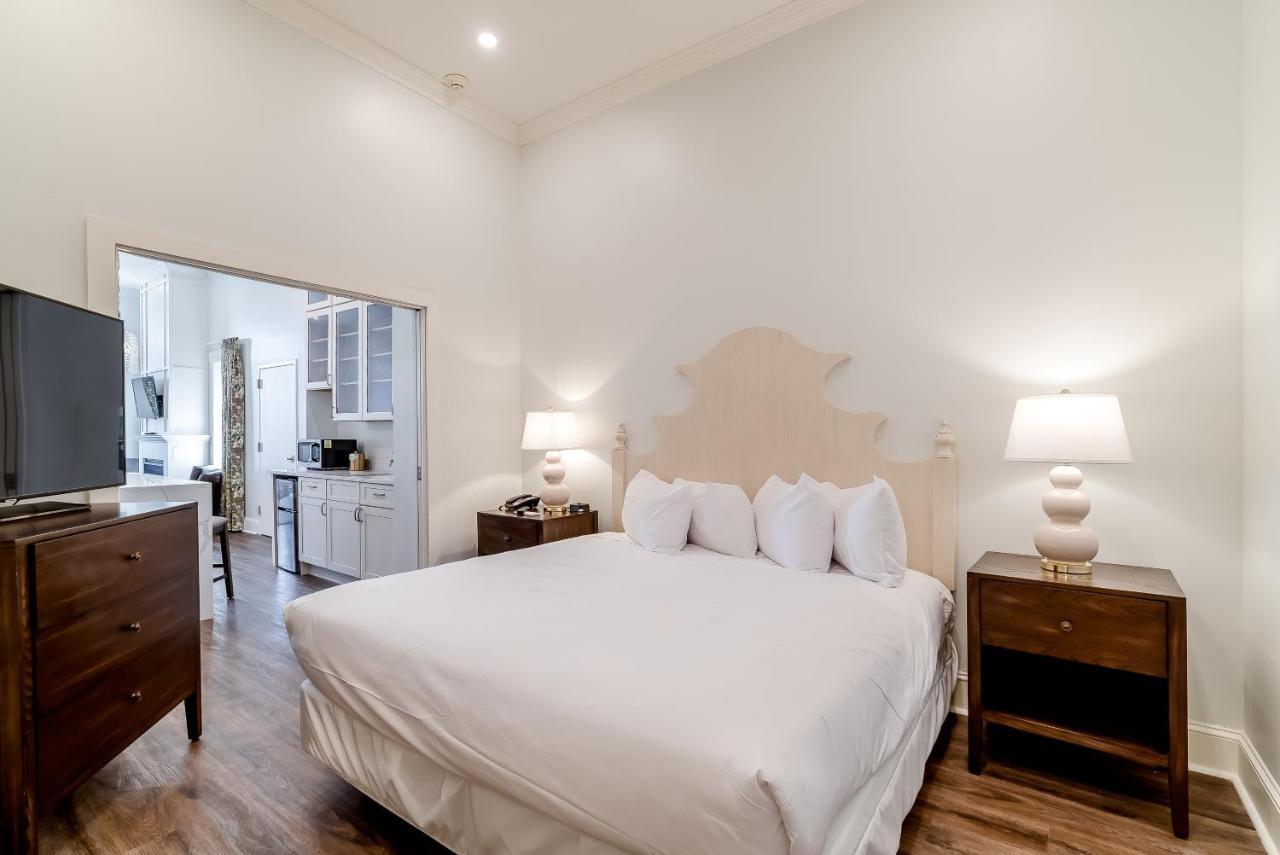 Chateau Renault Egg Harbor City Bagian luar foto