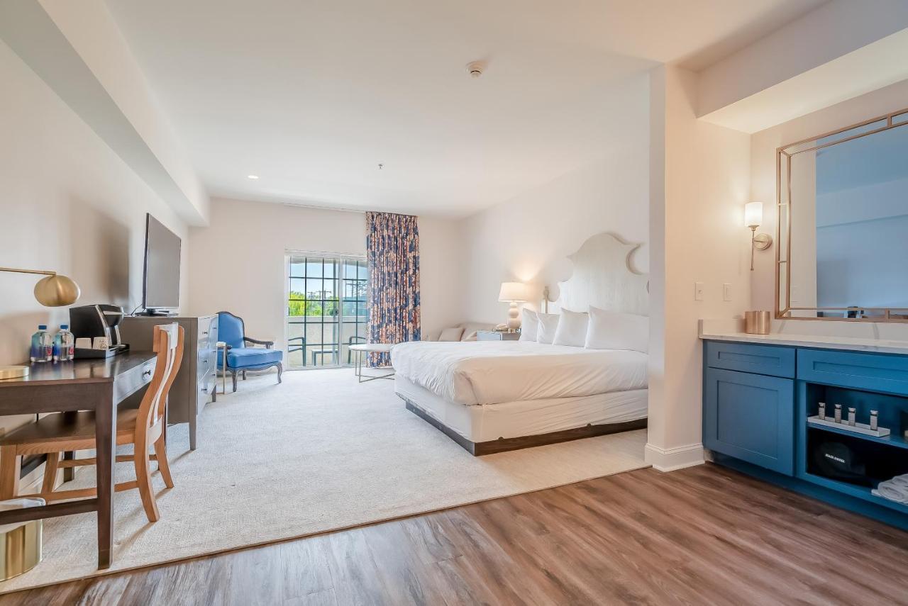 Chateau Renault Egg Harbor City Bagian luar foto
