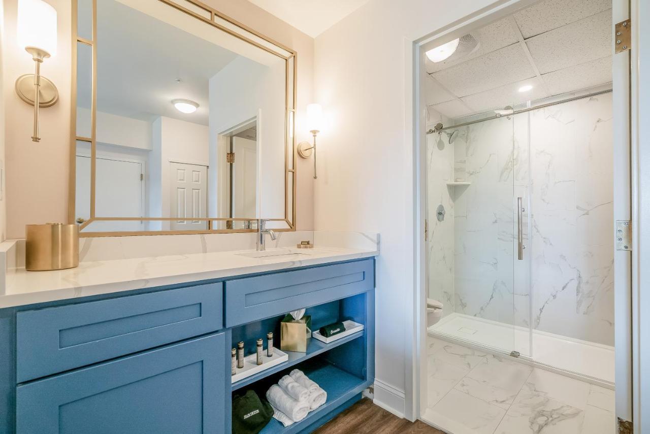 Chateau Renault Egg Harbor City Bagian luar foto
