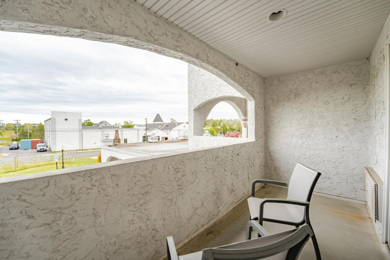 Chateau Renault Egg Harbor City Bagian luar foto
