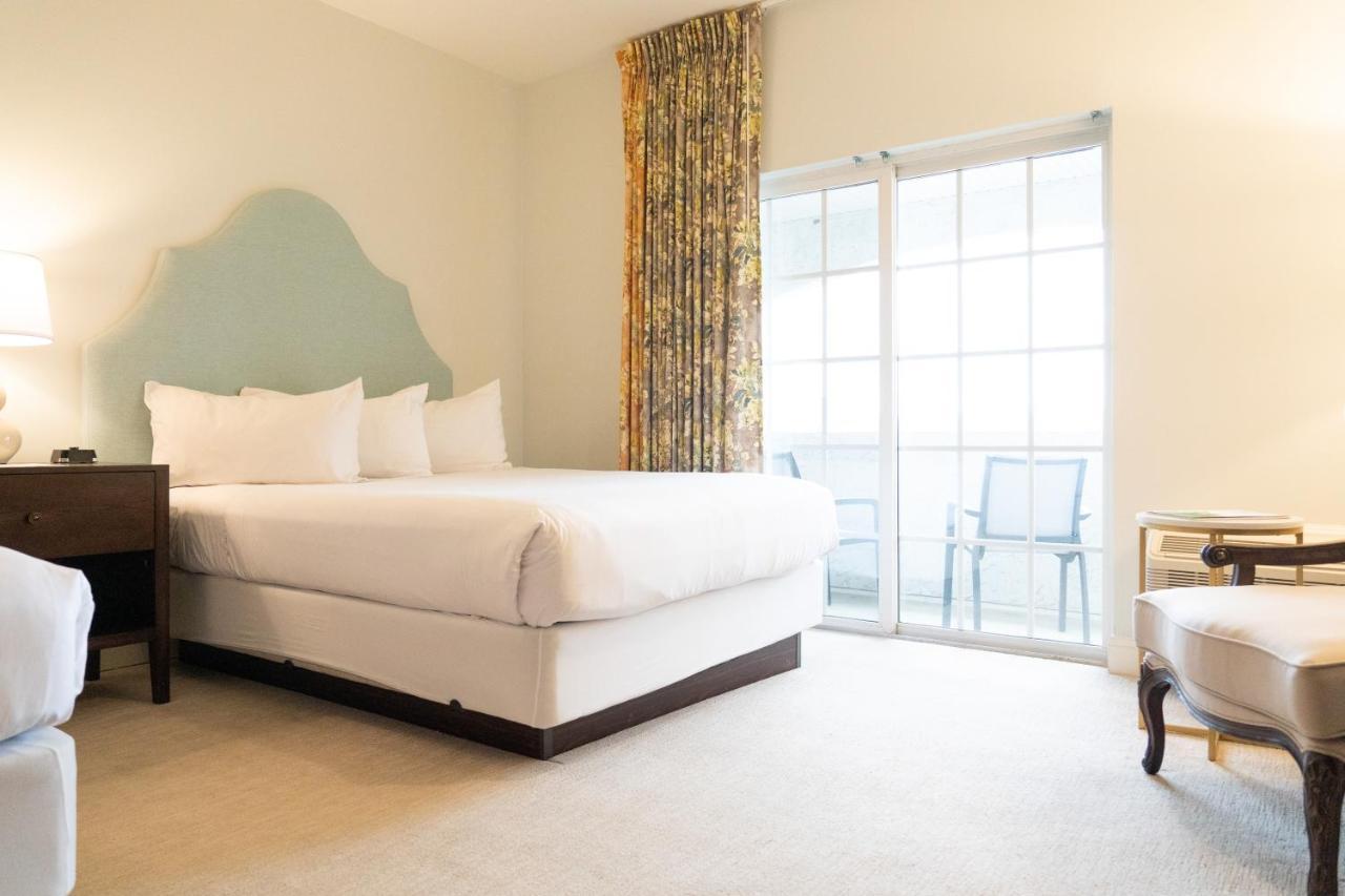 Chateau Renault Egg Harbor City Bagian luar foto