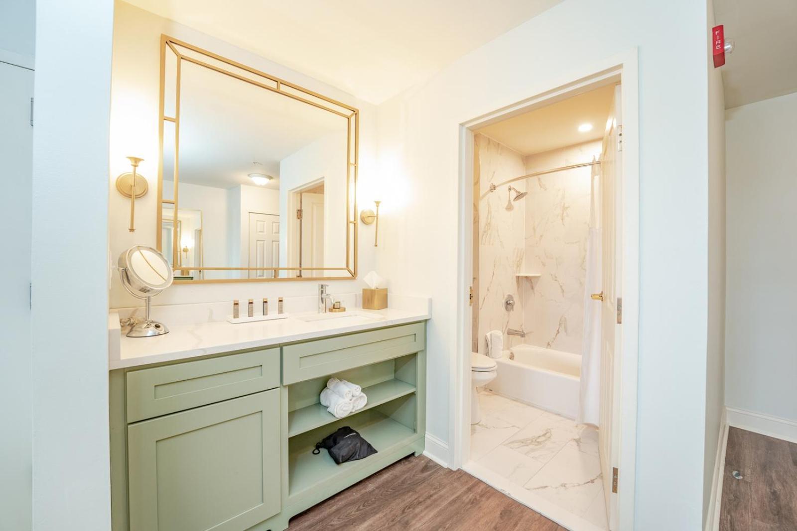 Chateau Renault Egg Harbor City Bagian luar foto