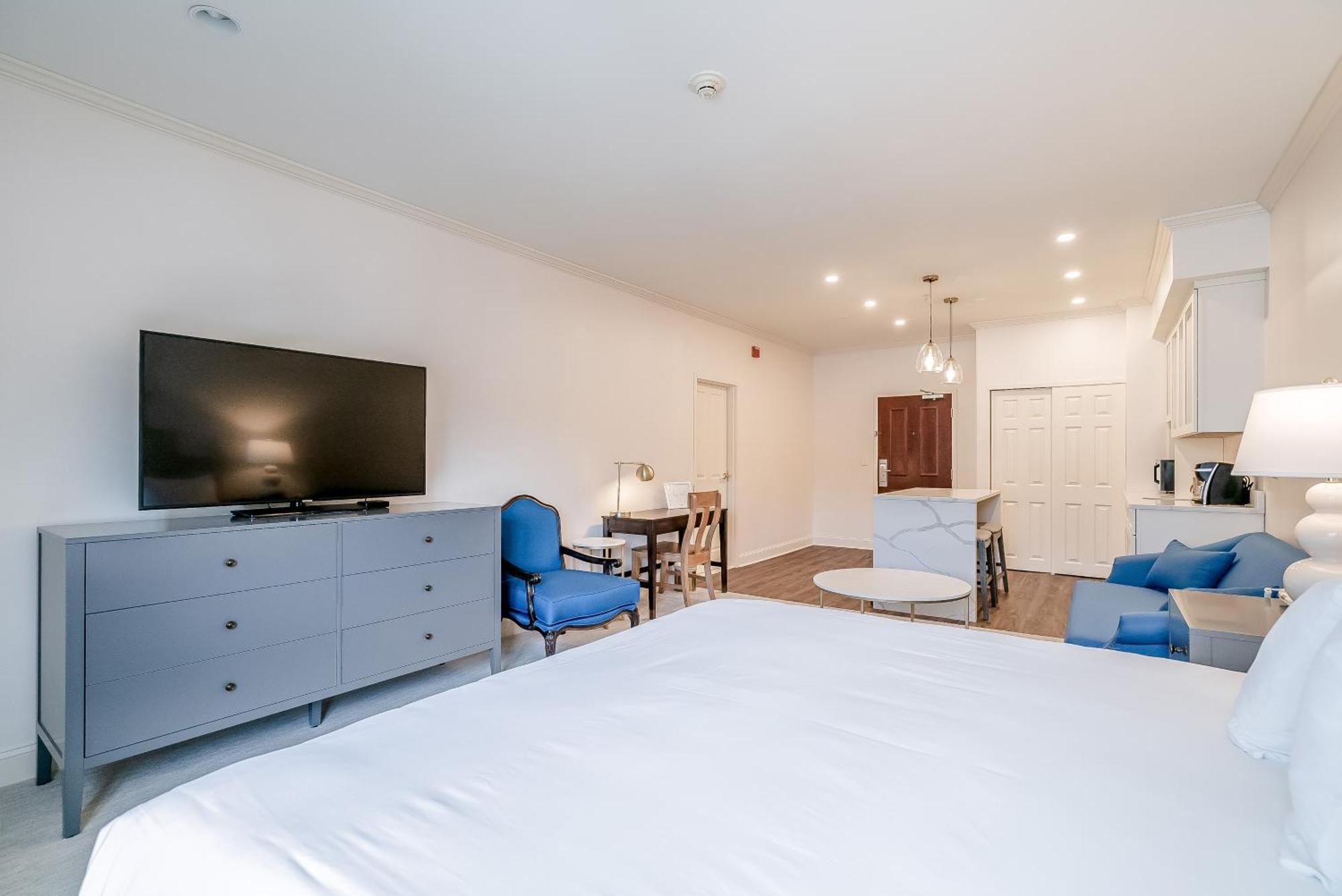 Chateau Renault Egg Harbor City Bagian luar foto